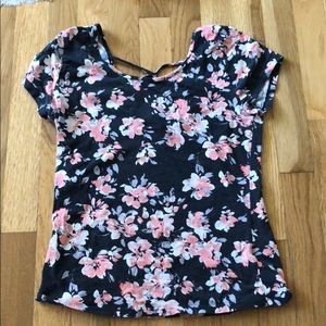 Flower designed top